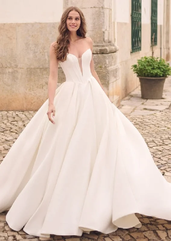 Maggie Sottero Derrick Wedding Dress