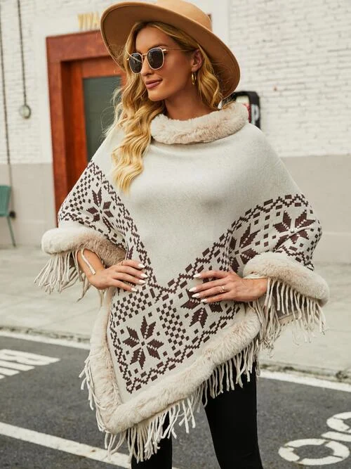 TastyHottie - Fringe Geometric Cape Sleeve Poncho